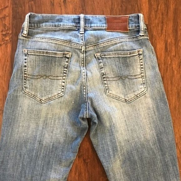 Lucky Brand Slim Fit Blue Distressed Jeans Size: 28X32 - Picture 6 of 12